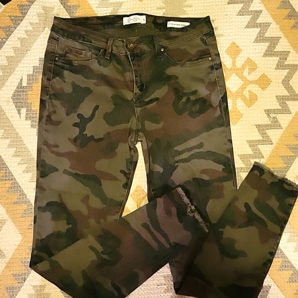 Jessica Simpson Camo skinny Jeans